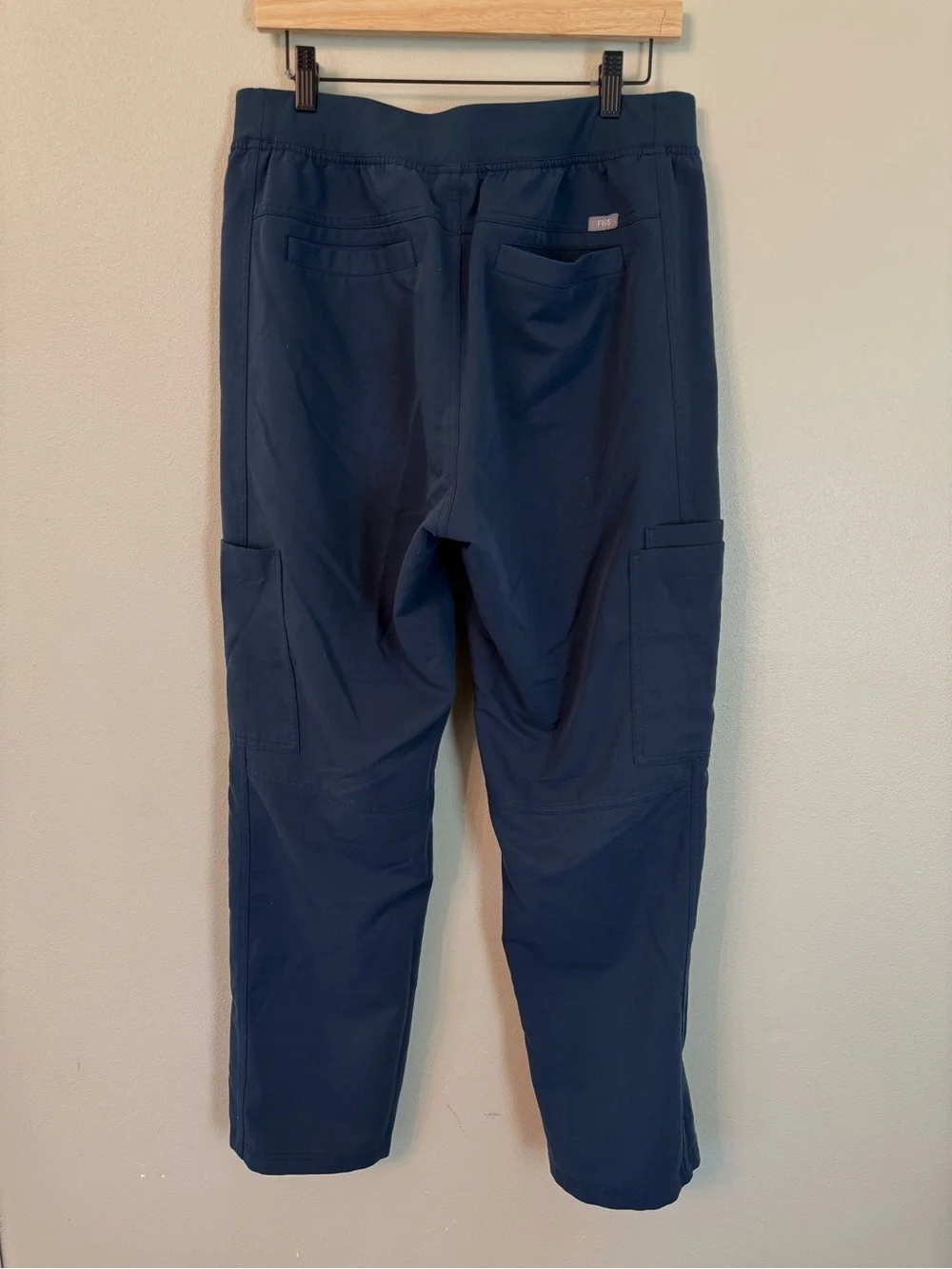 FIGS Axim Cargo Scrub Pants Dark Harbor Size L Straight Leg